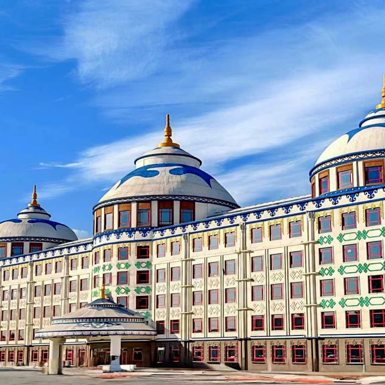 Edificio de Enseñanza de Unidad de las Nacionalidades de la Universidad de Estudios Internacionales de Hebei
